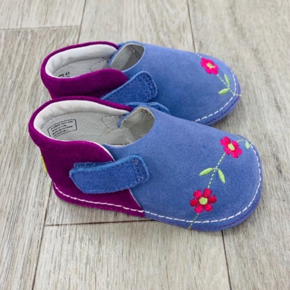PIPIT Flower lilac/fuschia baby booties US size 3